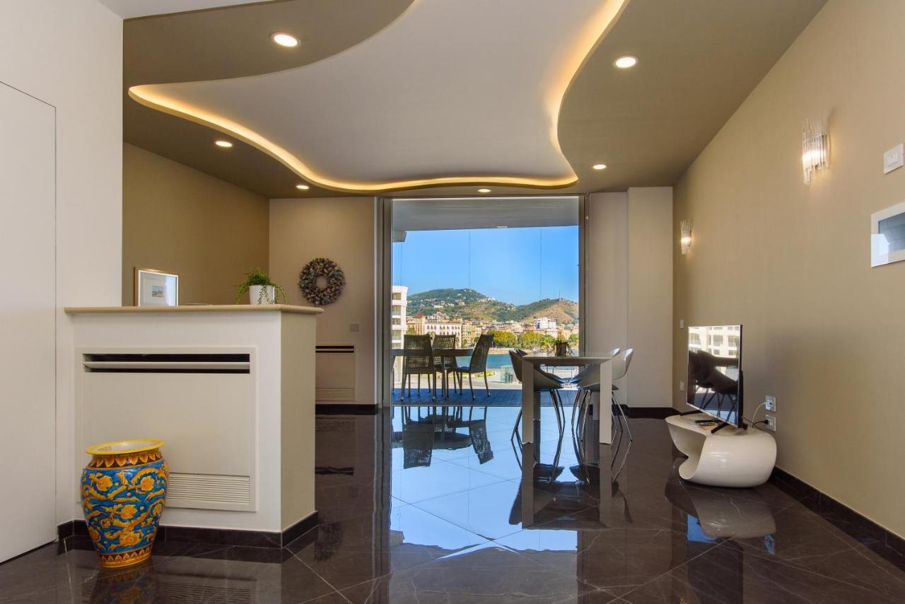 Mareluna Crescent - Luxury Seafront Experience Salerno Exteriör bild