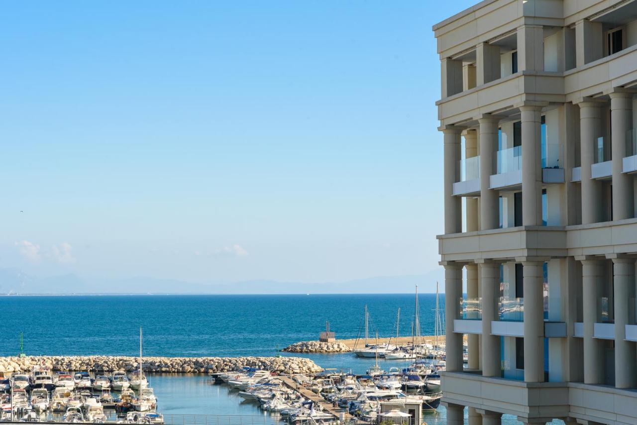 Mareluna Crescent - Luxury Seafront Experience Salerno Exteriör bild