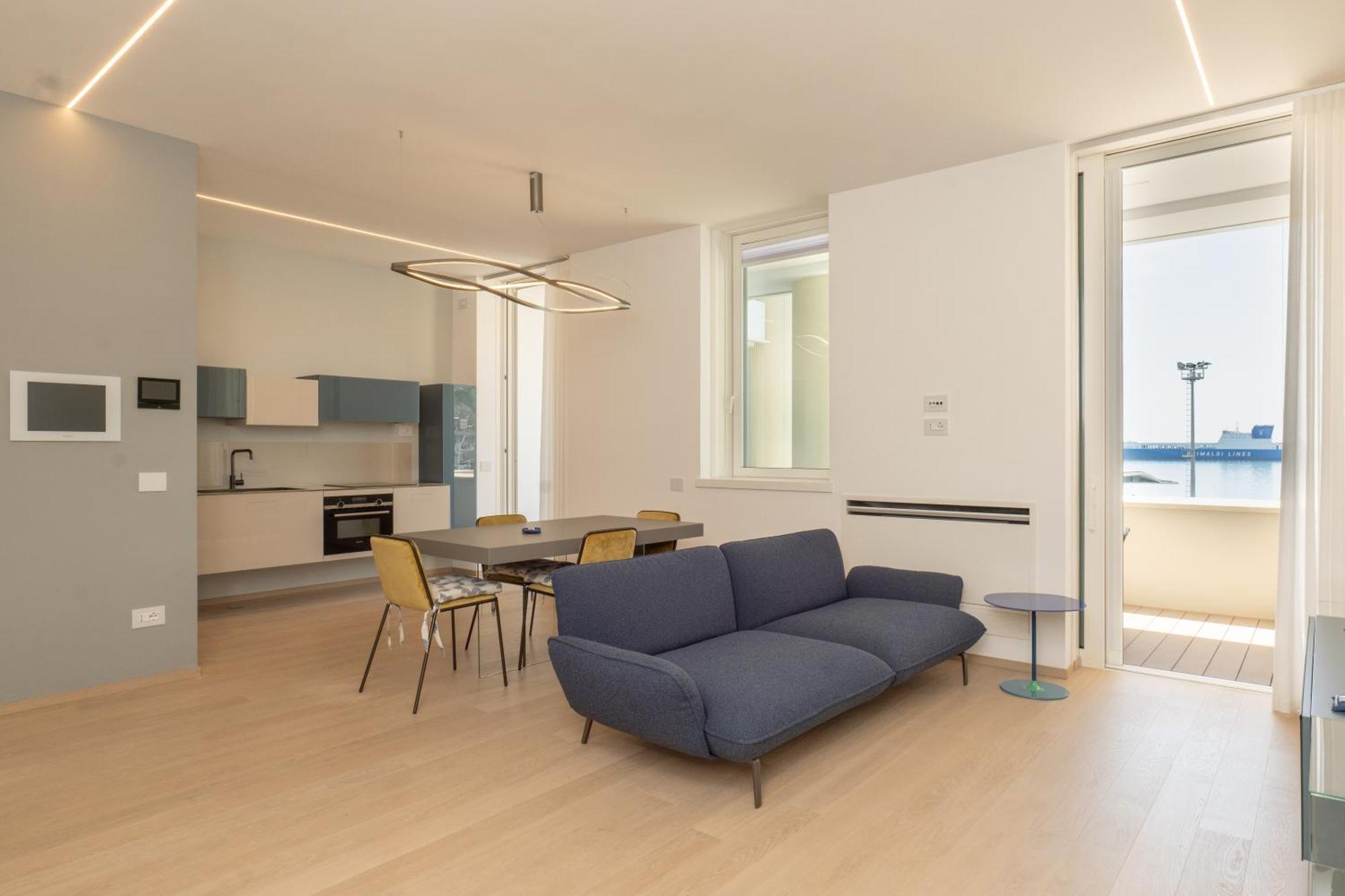 Mareluna Crescent - Luxury Seafront Experience Salerno Exteriör bild